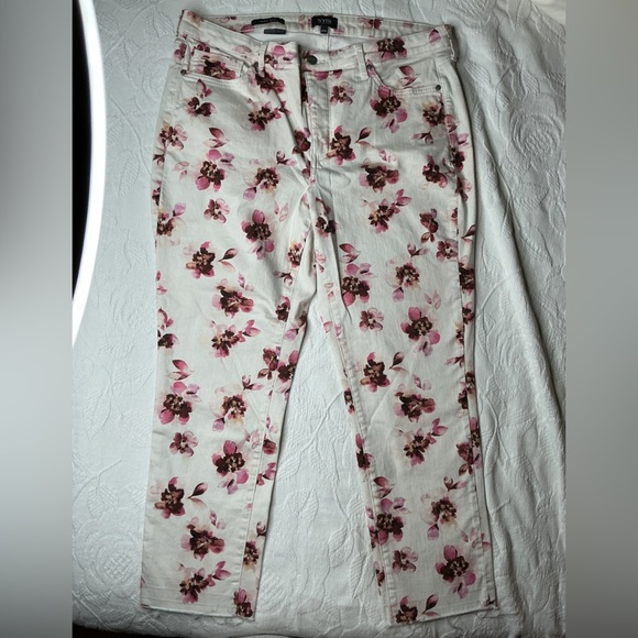 NYDJ Floral Ankle Jeans - Pink and White - Picture 2 of 6